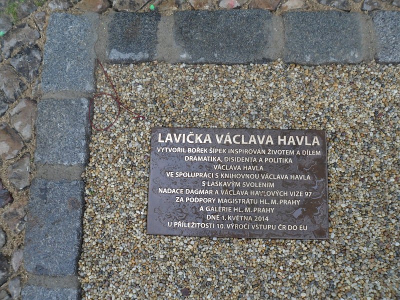 Lavička_Václava_Havla-13_SAM_9653